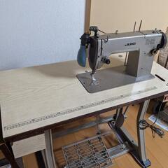 工業用電動ミシン　お譲りしますの画像