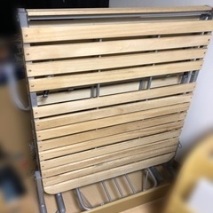 すのこ折りたたみベッド