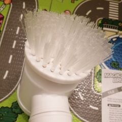 交渉中　掃除ブラシ 電動ブラシ 電池式 電動お掃除ブラシ コードレス 強力 汚れ取り除く 楽に掃除 浴槽 台所 風呂 キッチン 鏡 ハンディクリーナーの画像