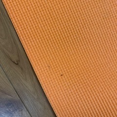 ヨガマット　持ち運びベルト付きの画像