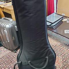 ベースギターの画像