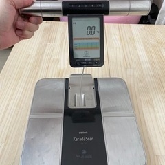 オムロン　体重計　HBF-701の画像