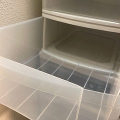 衣装ケース4つの画像