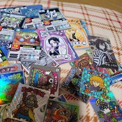 ビックリマンシール.ガンダムカードなど60-70枚あげます。の画像