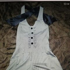 ショートサロペット