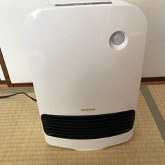 アイリスオーヤマ　セラミックファンヒーター