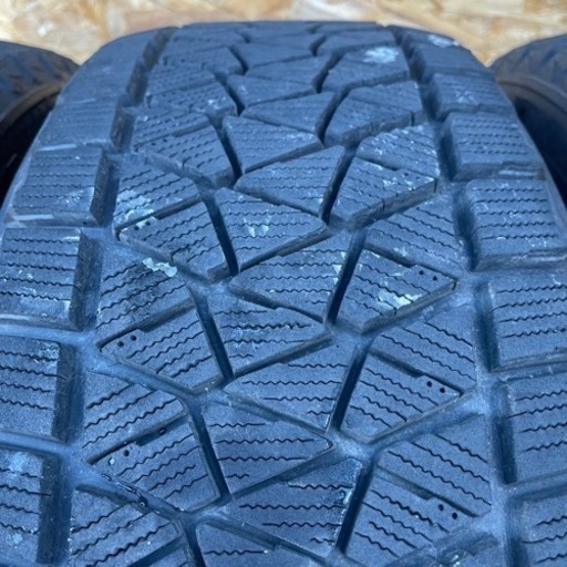 バリ山　BRIDGESTONE DM-V2 225/60R17 スタッドレス  タイヤ　2018年製