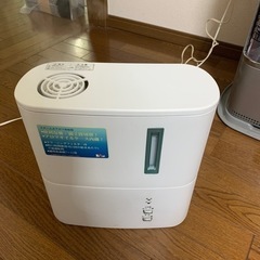 これからの季節に！加熱式　加湿器