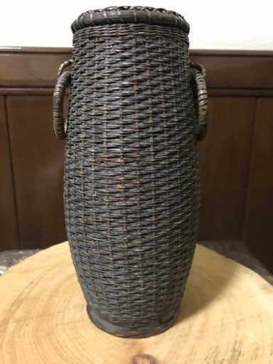 竹かごの花瓶　花器　バスケット