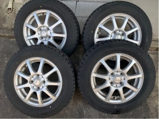 美品　スタッドレスタイヤ　ホイールセット