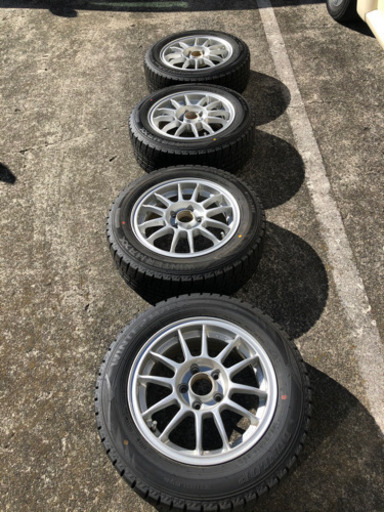 アルミホイール付スタッドレスタイヤ　ダンロップ