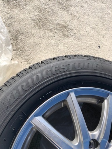 ◆商談中◆ スタッドレスタイヤ（ホイール付き）