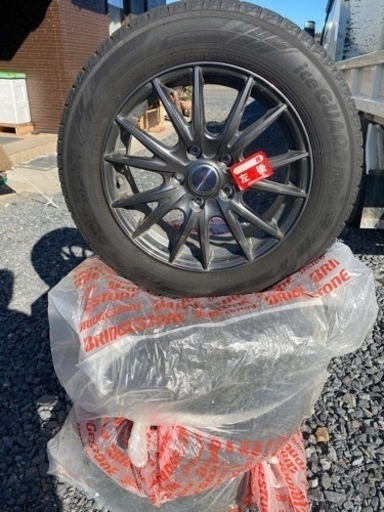 (取り引き中)ホイール付きスタッドレスタイヤ4本セット