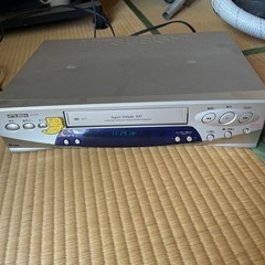 至急★VHSビデオデッキ配線付きまだまだ使えます!!