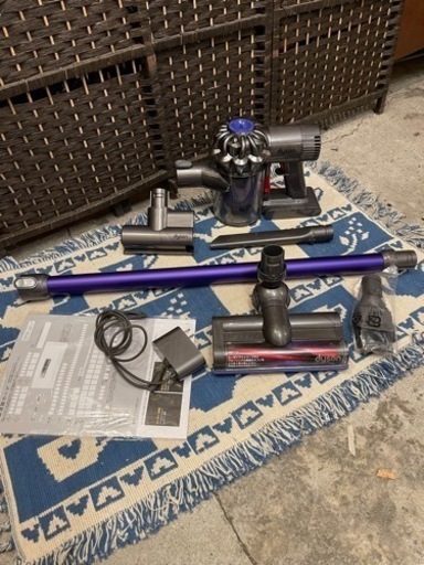 【売約済み】　ダイソン　Dyson 掃除機　クリーナー　サイクロン　DC62 オプション付き　タービンヘッド　DC26CFMHCOM  検　V6 DC74 SV07
