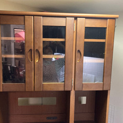 茶色　食器棚キッチンボード無料の画像