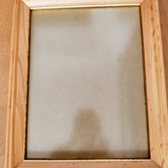 額縁　木製　黄土色　箱はありません　37✖️47✖️3センチ