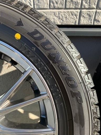値下げ2万5千円→2万円　DUNLOP WINTER MAXX スタッドレスタイヤ　