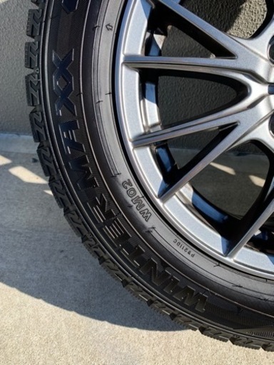 値下げ2万5千円→2万円　DUNLOP WINTER MAXX スタッドレスタイヤ　