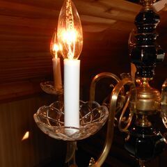 シャンデリア　ロウソク型電球5個　１００Ｖ　真鍮　陶器 アンティーク照明,シャンデリア  の画像
