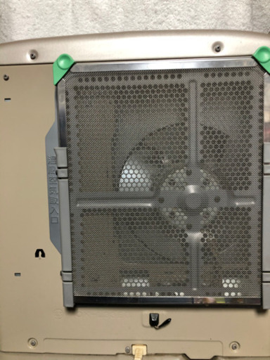 石油ファンヒーター10〜13畳用　灯油　シャープSHARP　FF式石油温風暖房機