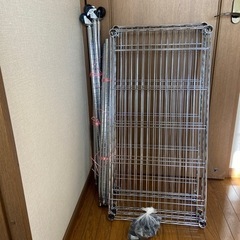 【中古】みぃちゃん様限定美品キャスター付き４段スチールラック　¥...