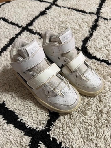 装具NIKE ハイカットスニーカー　17㎝