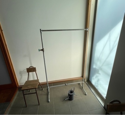 配管インテリア　ハンガーラック