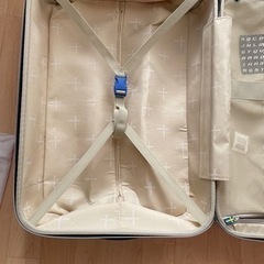 イノベーター キャリーケースの画像