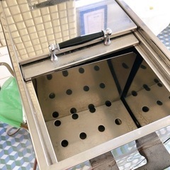 【発送不可・引取限定】😄台付タオルスチーマー🌟タオル蒸し器🌟理容 理美容 床屋 エステサ🌟動作品😄【12月下旬で締め切ります】の画像