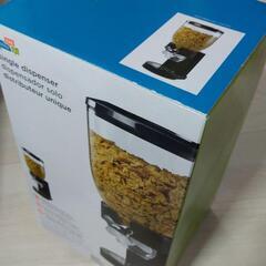 ドライフードディスペンサーの画像