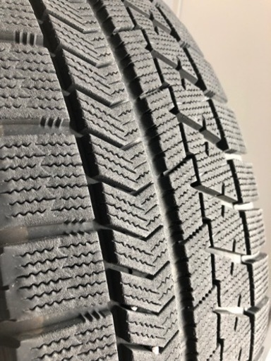 ブリヂストン　ブリザックVRX 215 65r 16