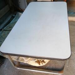 テーブル　もらって下さい