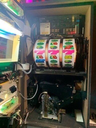 パチスロ　シオラー　裏　不要機、データカウンター付き