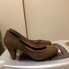 新品！スエード調パンプスの画像