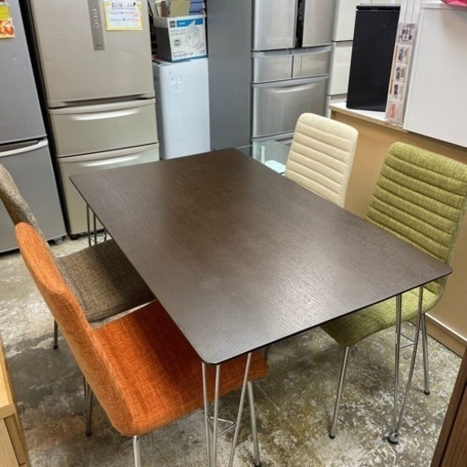椅子が4色　ダイニングテーブル　５点セット