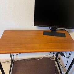 急ぎ取りに来られる方限定：パソコンデスクの画像