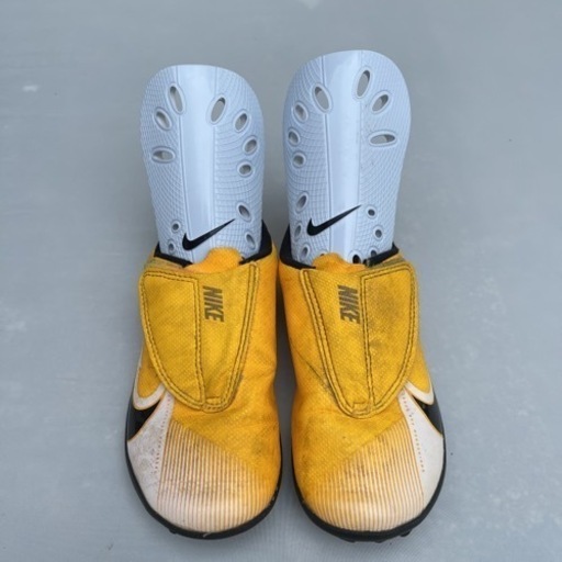 【最終処分】NIKEサッカーシューズセット18cm