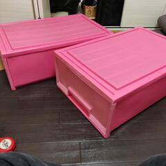 プラスチック製収納ケース2個の画像