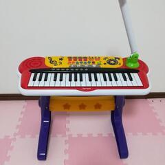 キッズ用ピアノ