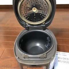 サンヨー炊飯器の画像