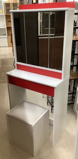 ドレッサー 赤×白 スツール付き ♡鏡裏・スツール内に収納スペースあり！♡【ユーズドユーズ名古屋天白店】 J1271