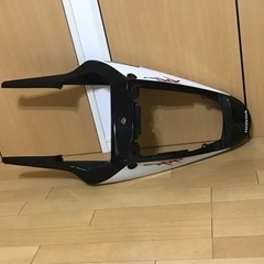 引き取り限定　CBR954RR シートカウル