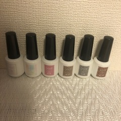 ジーニッシュ　マニキュア　24本セットの画像