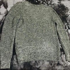 メルボルン発 nique ニット セーター　の画像