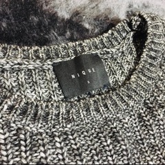メルボルン発 nique ニット セーター　の画像