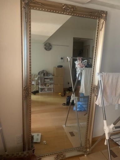 アンティークの鏡です