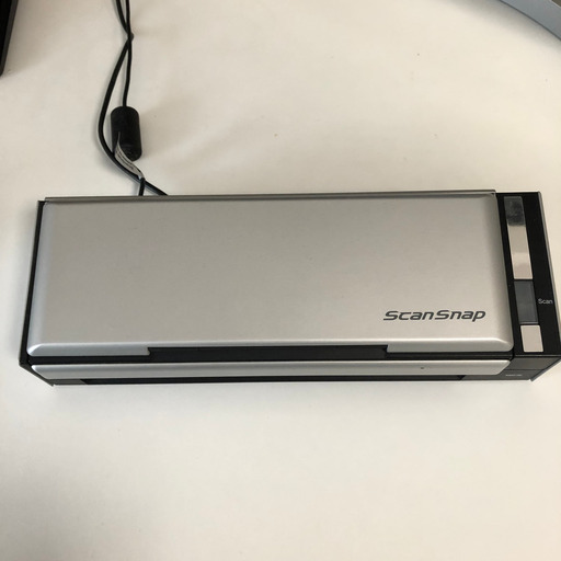 FUJITSU ScanSnap S1300 中古　小キズありますが、全体的にはキレイ