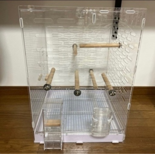 アクリルのケージ