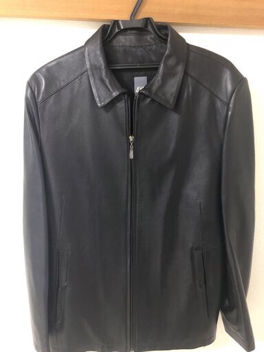 触り感がとても良いsheepskin服を譲ります。。